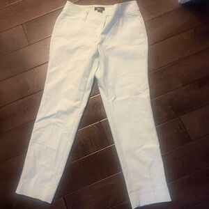 White House Black Market pants size 6L NWT